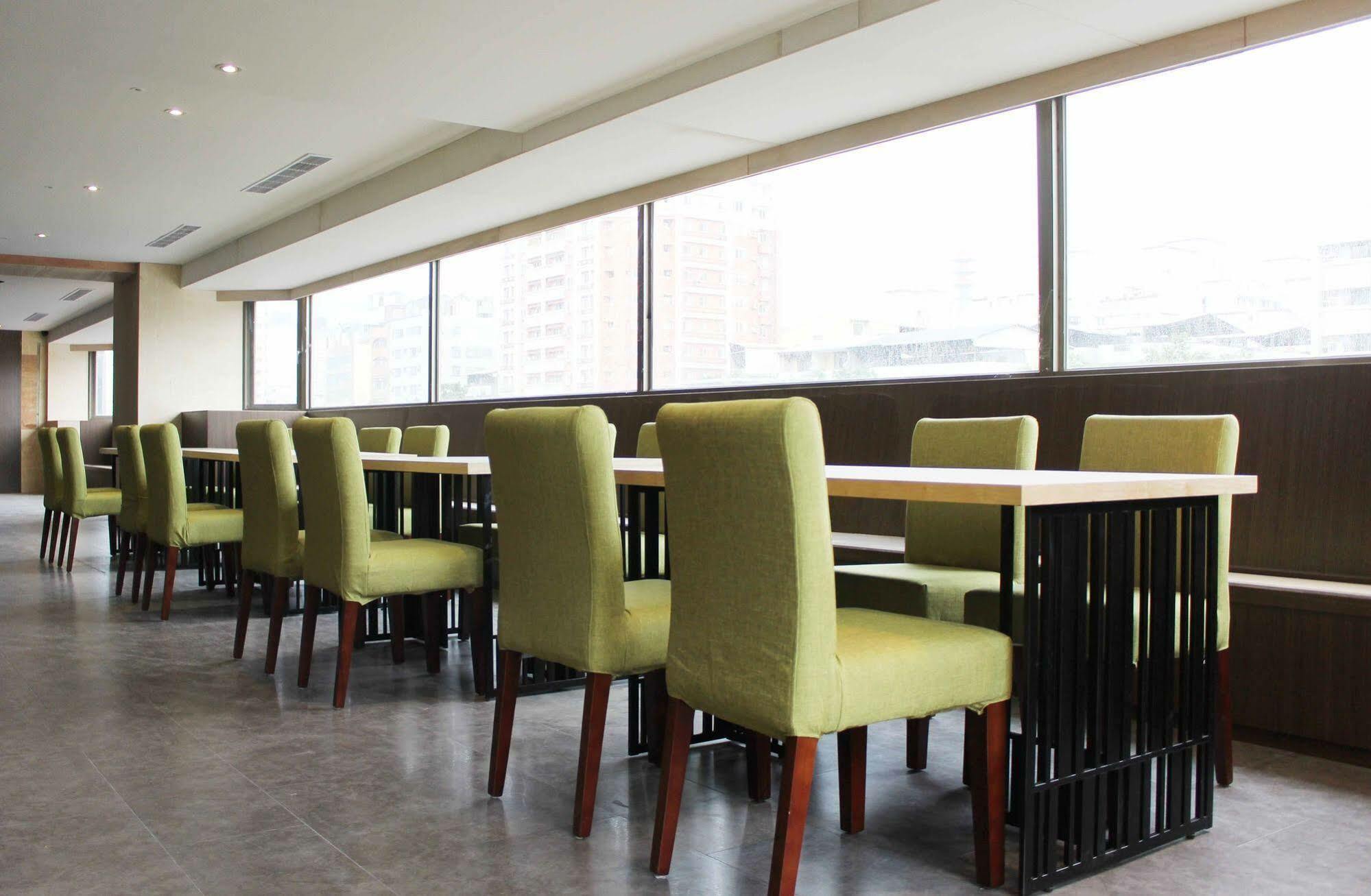 Aeris International Hotel Taichung Eksteriør bilde